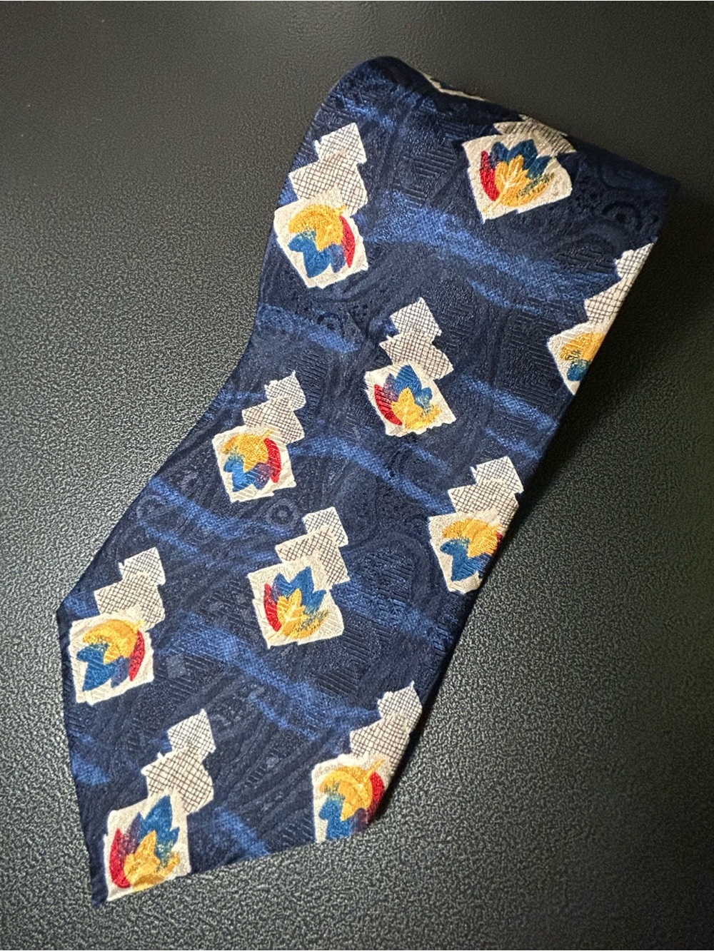 Vintage Oscar de la Renta Classic Navy Geometric Pattern Men's Tie